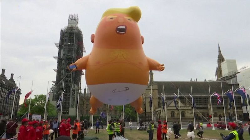 Nafukovací Trump míří do muzea